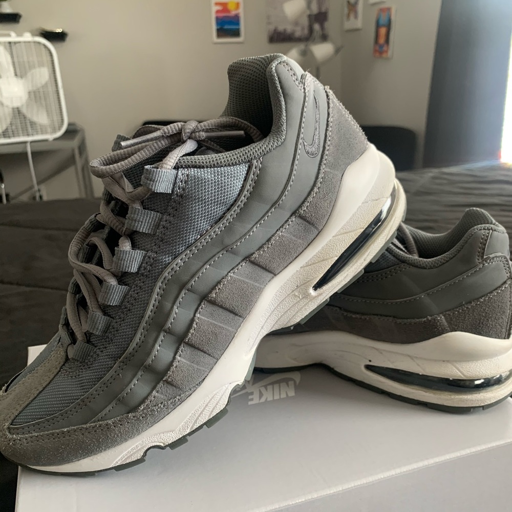 Grey air maxes